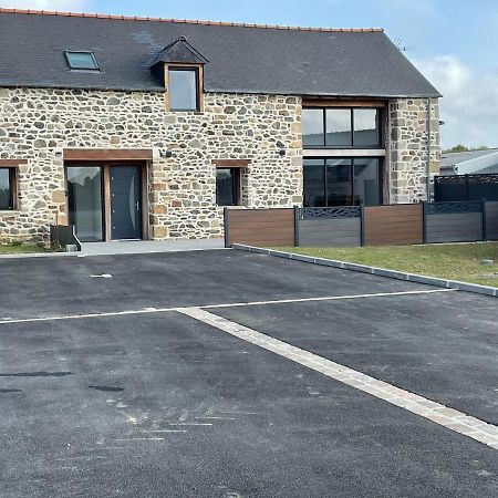 Magnifique Corps De Ferme Renove Avec Jacuzzi Villa Hillion Екстериор снимка